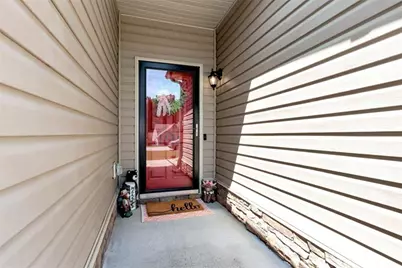 1424 Silvergate Way, Winder, GA 30680 - Photo 2