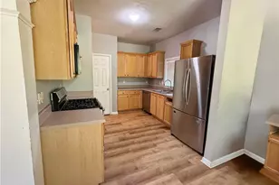 796 Lavender Ln, Union City, GA 30291 - Photo 10