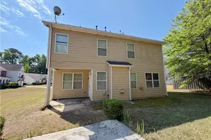 796 Lavender Ln, Union City, GA 30291 - Photo 24