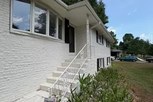 157 Jennifer Ln NW, Lilburn, GA 30047 - Photo 4