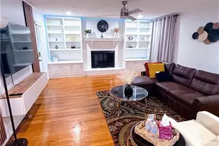 1398 Branchwood Dr, Snellville, GA 30078 - Photo 2