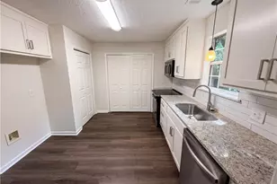 3620 Bonneville Dr, Cumming, GA 30041 - Photo 14
