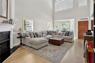 8000 Lexington Dr, Roswell, GA 30075 - Photo 4