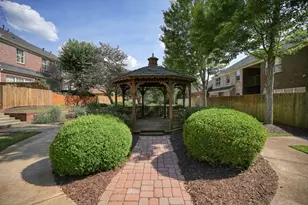 8000 Lexington Dr, Roswell, GA 30075 - Photo 28