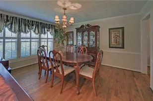 3341 Edgewood Cir, Gainesville, GA 30506 - Photo 10