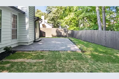 1100 Avalon Drive, Lawrenceville, GA 30044 - Photo 32