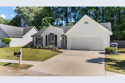 1100 Avalon Drive, Lawrenceville, GA 30044 - Photo 2