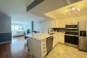 795 Hammond Dr, Atlanta, GA 30328 - Photo 2