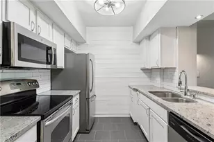 275 13th St NE, Atlanta, GA 30309 - Photo 8