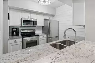 275 13th St NE, Atlanta, GA 30309 - Photo 10