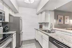 275 13th St NE, Atlanta, GA 30309 - Photo 12