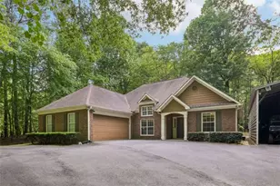 105 Flowers Dr, Covington, GA 30016 - Photo 2