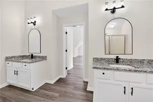 1009 Bexhill Dr, Lawrenceville, GA 30043 - Photo 32