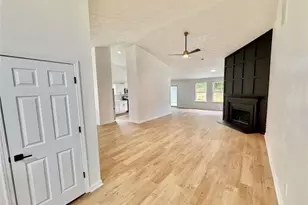 410 Crestbend Ln, Powder Springs, GA 30127 - Photo 6