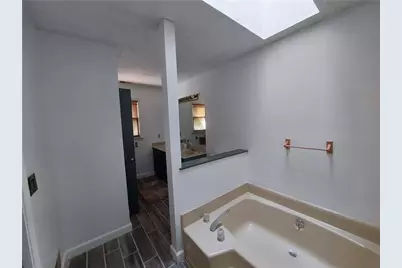 2401 Chauncey Lane SW, Marietta, GA 30064 - Photo 16