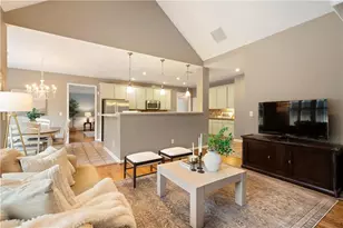 1110 Bascomb Farm Dr, Alpharetta, GA 30009 - Photo 18