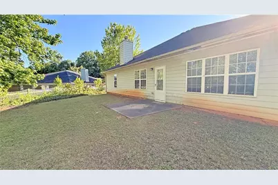 65 Lakeridge Ct, Covington, GA 30016 - Photo 4