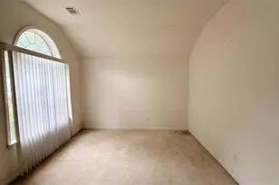 65 Lakeridge Ct, Covington, GA 30016 - Photo 2
