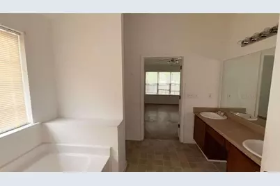 65 Lakeridge Ct, Covington, GA 30016 - Photo 12