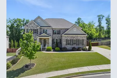 5911 Ashley Falls Lane, Flowery Branch, GA 30542 - Photo 2