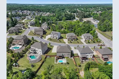 5911 Ashley Falls Lane, Flowery Branch, GA 30542 - Photo 4