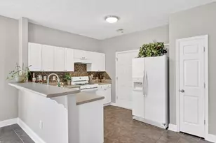 128 Creekwood Dr, Woodstock, GA 30188 - Photo 12