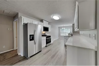 6345 Aarons Way, Flowery Branch, GA 30542 - Photo 4