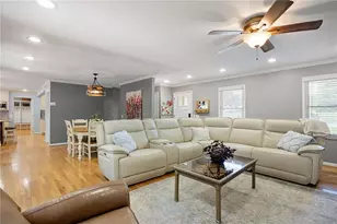 184 Lake Somerset Dr NW, Marietta, GA 30064 - Photo 8