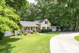 184 Lake Somerset Dr NW, Marietta, GA 30064 - Photo 2