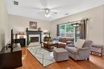487 Highlands Loop, Woodstock, GA 30188 - Photo 4