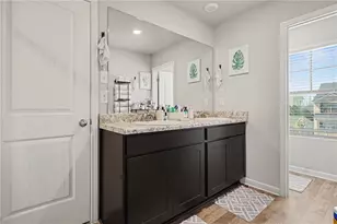 424 Toronto Cir, Hampton, GA 30228 - Photo 12