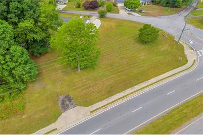 4004 Winder Highway, Flowery Branch, GA 30542 - Photo 10