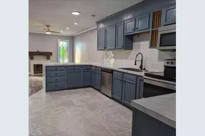 95 Willowick Drive, Lithonia, GA 30038 - Photo 2