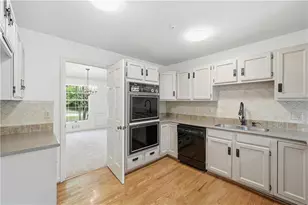 600 Meuse Way, Alpharetta, GA 30022 - Photo 8