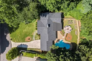 5618 Sherrell Dr, Atlanta, GA 30342 - Photo 34