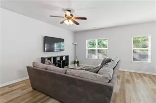 7839 Rock Rose Ln, Fairburn, GA 30213 - Photo 6