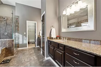 2230 Lenox Walk NE, Brookhaven, GA 30319 - Photo 18