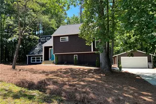 1882 Winding Creek Ln SW, Marietta, GA 30064 - Photo 2