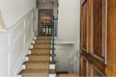 2802 Rumson Court NE #2, Atlanta, GA 30305 - Photo 4