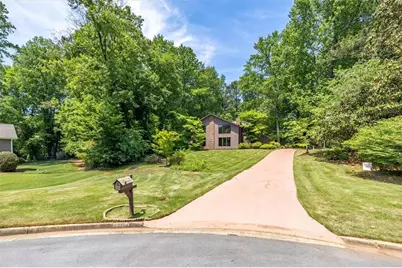 2161 Minute Court, Tucker, GA 30087 - Photo 2