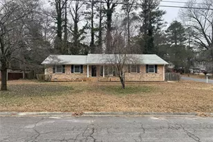 2902 Highbrook Ct, Marietta, GA 30066 - Photo 2