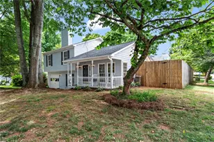 2771 Royal Bluff, Decatur, GA 30030 - Photo 2
