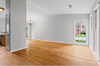 2771 Royal Bluff, Decatur, GA 30030 - Photo 8