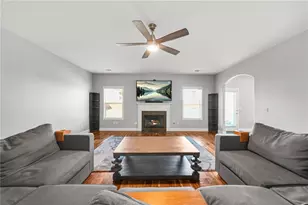 3831 Lake Haven Way, Atlanta, GA 30331 - Photo 10