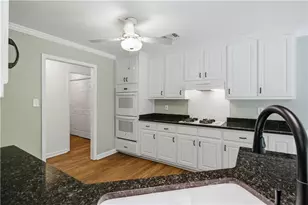 2211 Flowering Dr, Grayson, GA 30017 - Photo 10