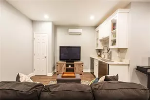 1732 Habershal Road NW, Atlanta, GA 30318 - Photo 34