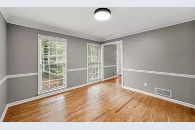 153 Lakeside Drive, Kennesaw, GA 30144 - Photo 10