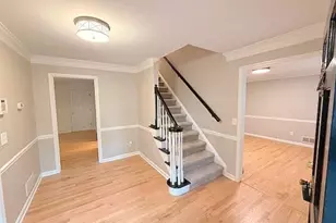 153 Lakeside Dr, Kennesaw, GA 30144 - Photo 2