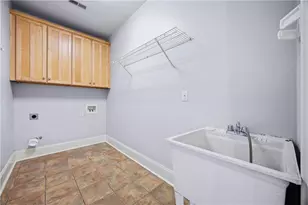 574 E Ave NE, Atlanta, GA 30312 - Photo 38