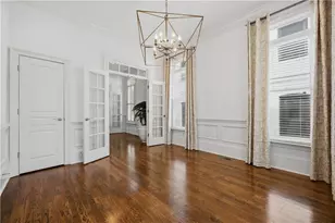 574 E Ave NE, Atlanta, GA 30312 - Photo 8